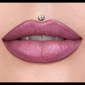Jeffree Star Velour Liquid Lipstick - Scandal